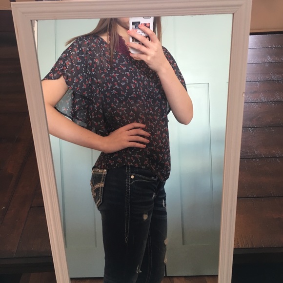 Flowy Red, White, and Blue Vanity Top - Picture 5 of 5